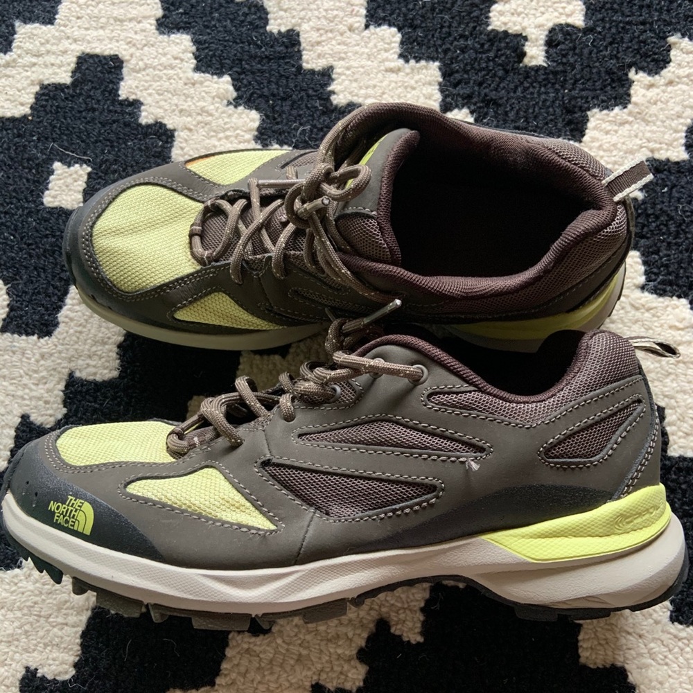 The North face sneakers